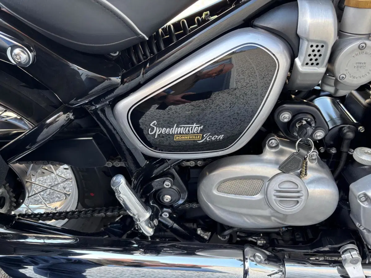Triumph Bonneville Speedmaster 1200 Icon Edition (2025 - 26) (10)