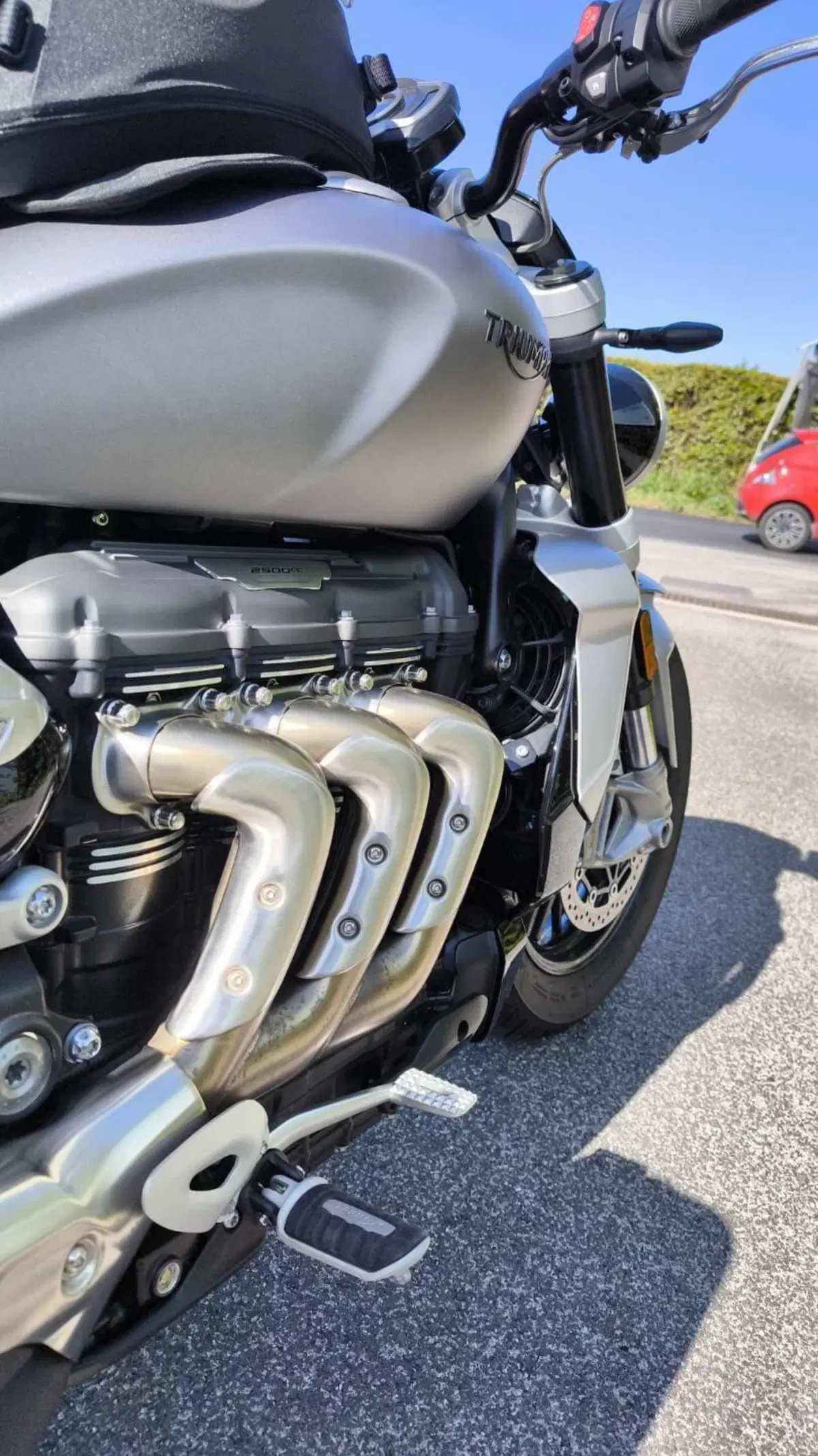 Triumph Rocket 3 R (2021 - 24) (3)