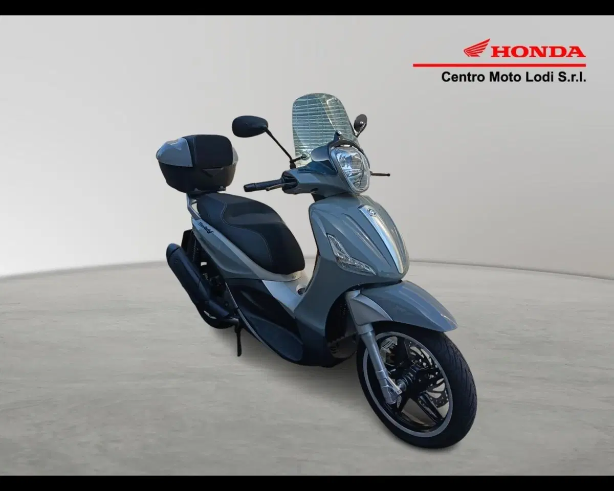 Piaggio Beverly 350 Police ABS-ASR (2018 - 20) (2)