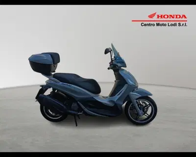 Piaggio Beverly 350 Police ABS-ASR (2018 - 20) usata