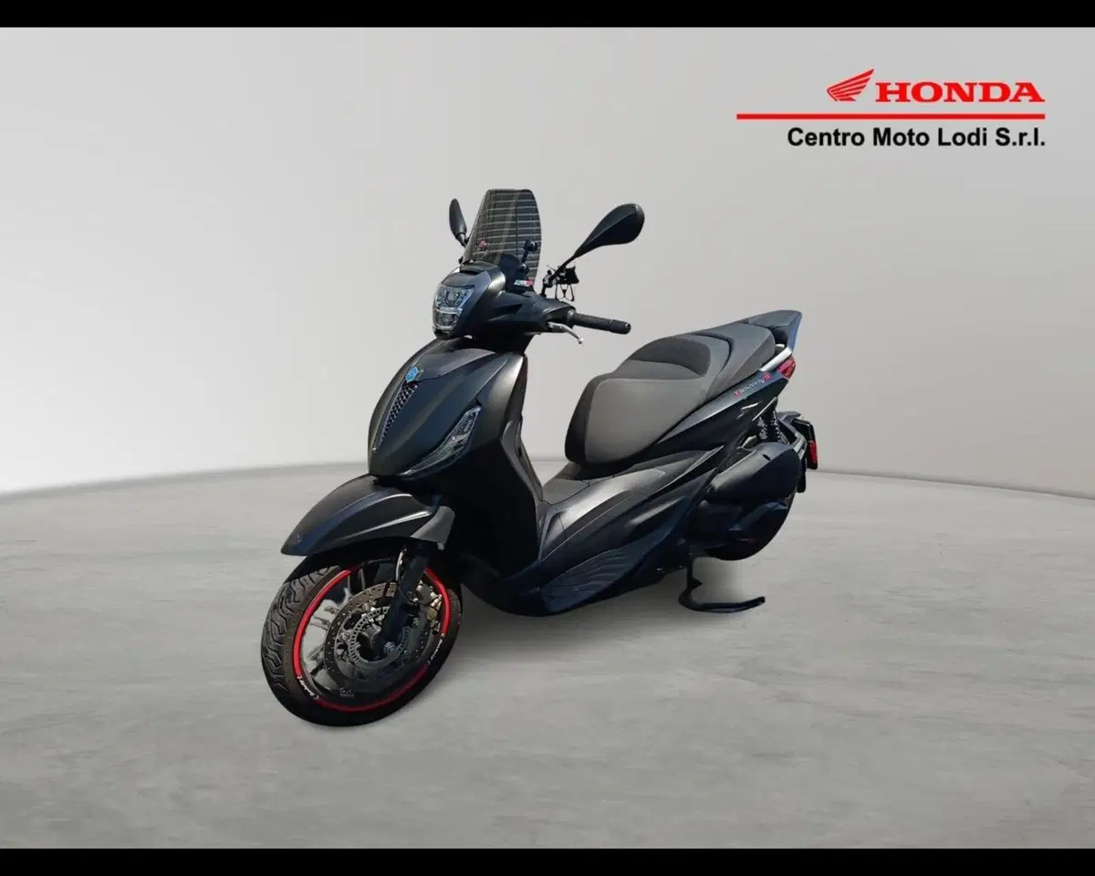 Piaggio Beverly 300 S ABS-ASR (2021 - 25) (4)