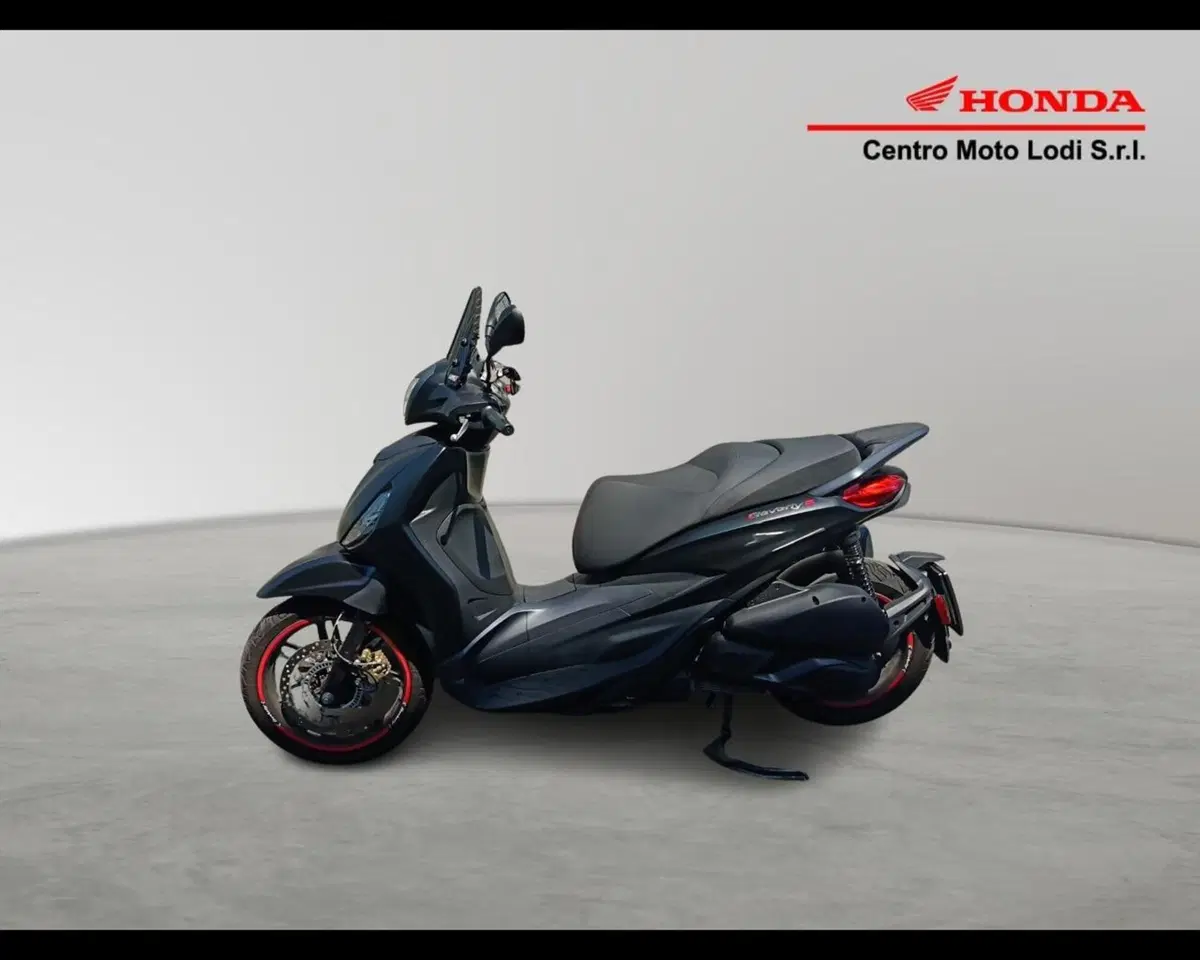 Piaggio Beverly 300 S ABS-ASR (2021 - 25) (3)