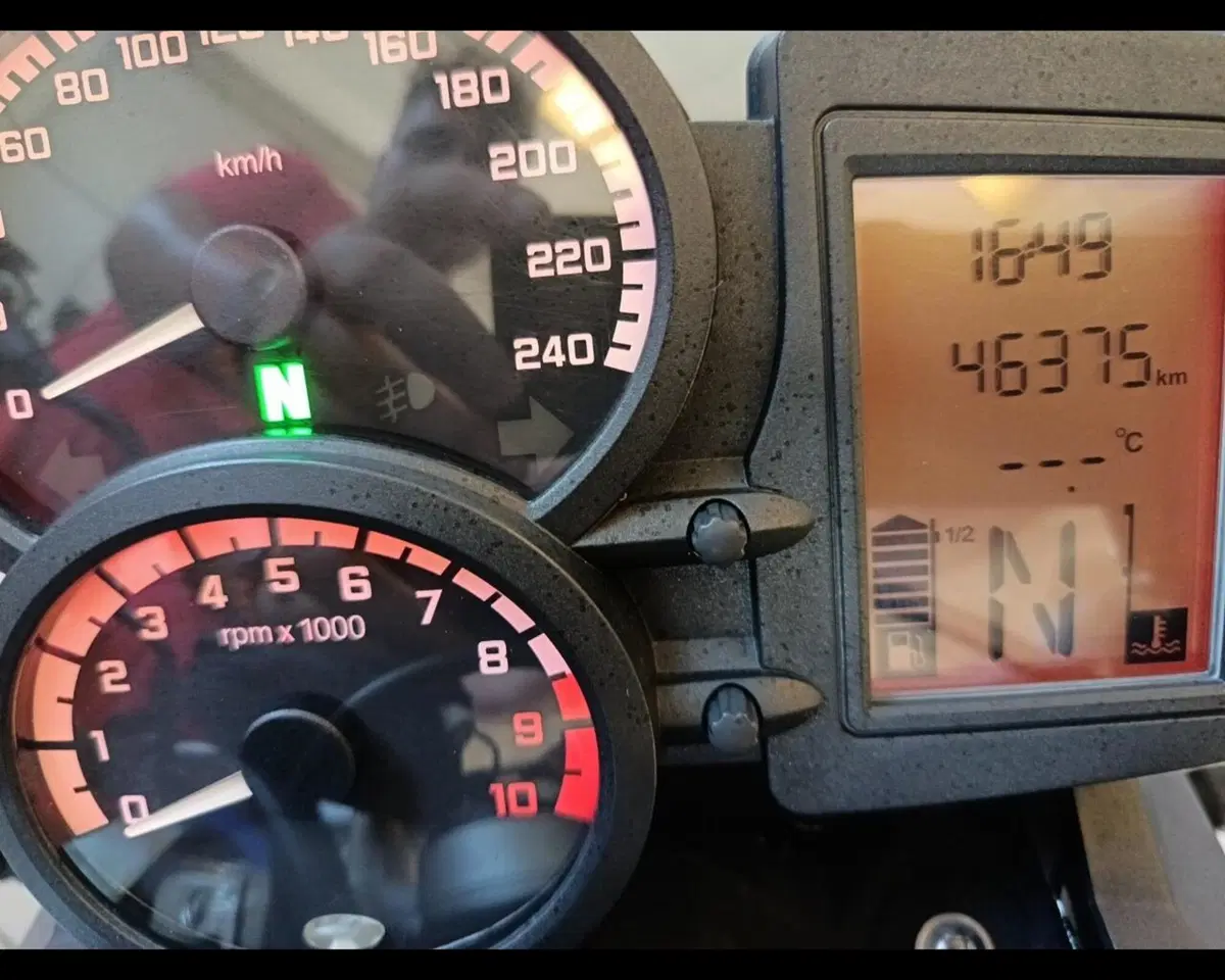 Bmw F 800 R (2015 - 16) (5)