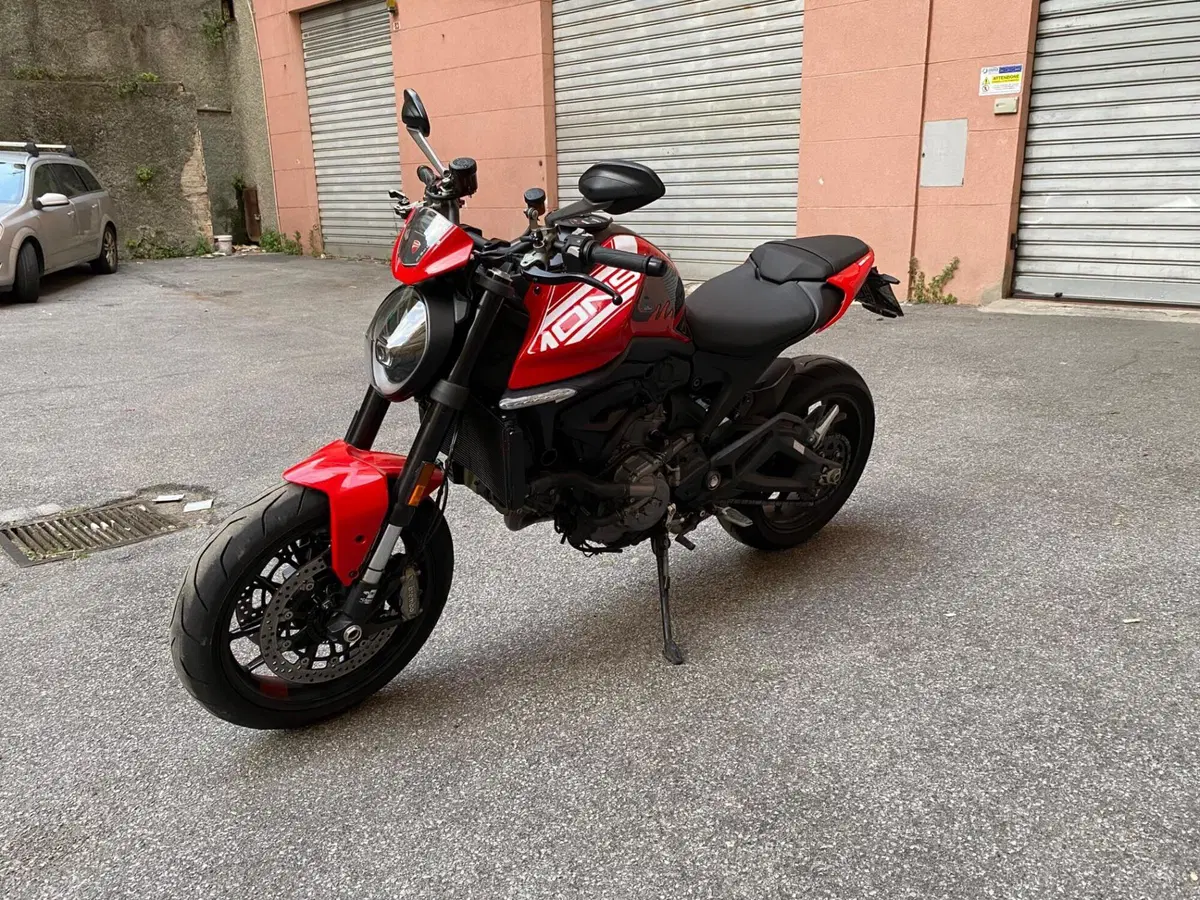 Ducati Monster 937 + (2021 - 25)