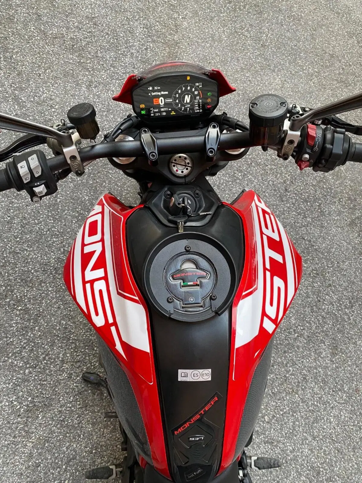 Ducati Monster 937 + (2021 - 25) (5)