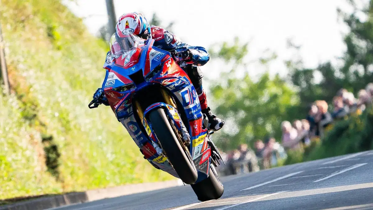 Tourist Trophy: rimandata la prima gara Superstock 