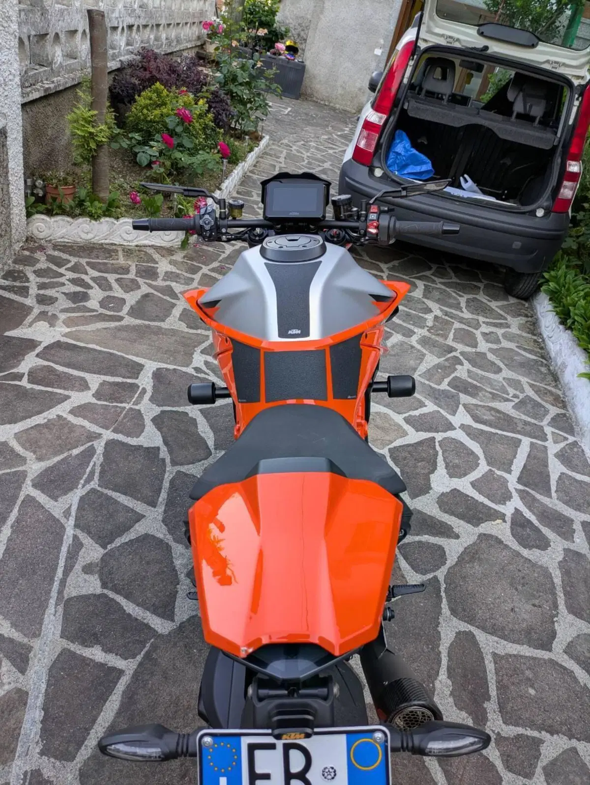 KTM 1290 Super Duke R (2022 - 23) (6)