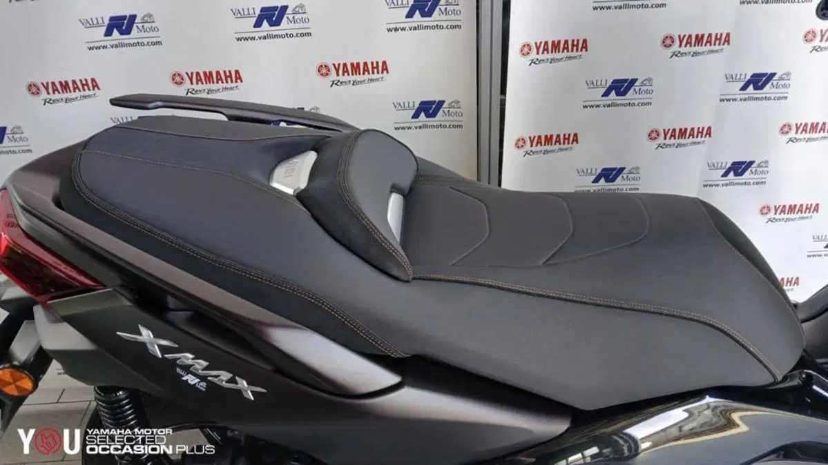 Yamaha X-Max 300 Tech Max (2021 - 24) (3)