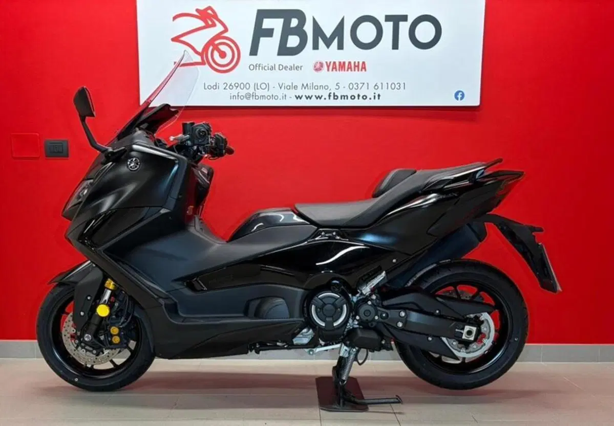 Yamaha T-Max 560 Tech Max (2022 - 24) (4)
