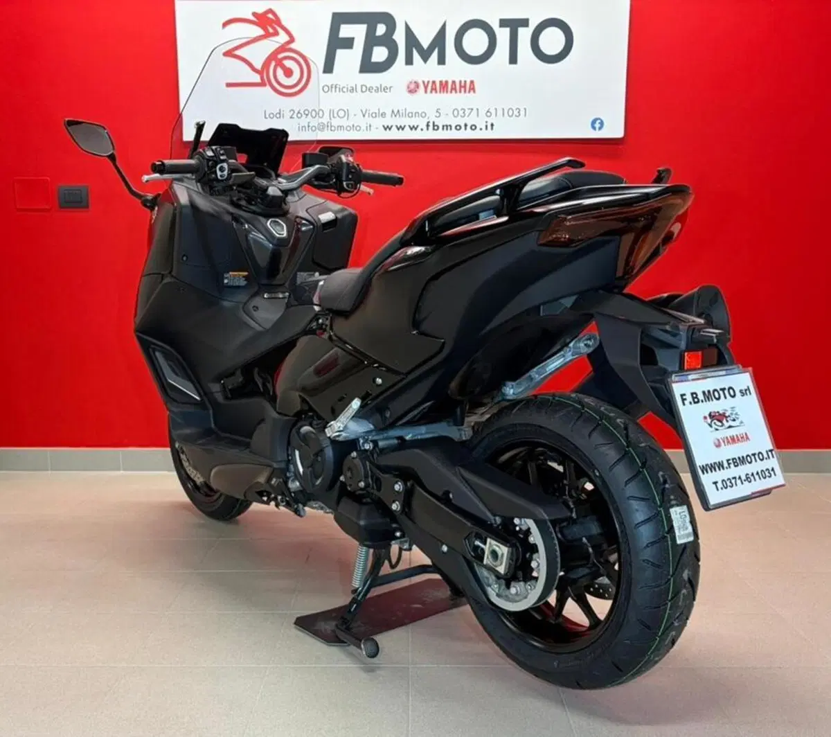 Yamaha T-Max 560 Tech Max (2022 - 24) (3)