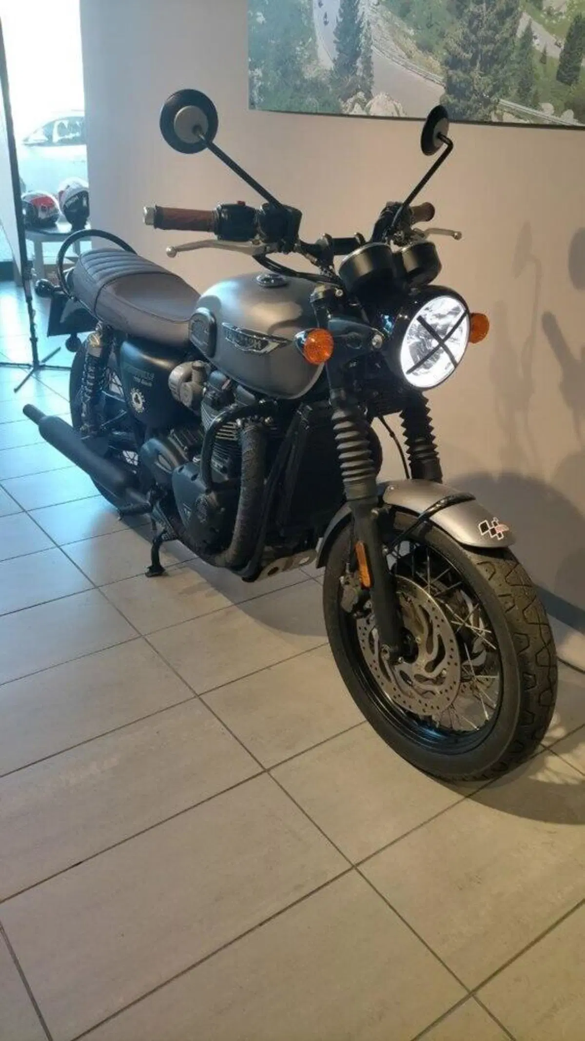 Triumph Bonneville (2007 - 16) (2)