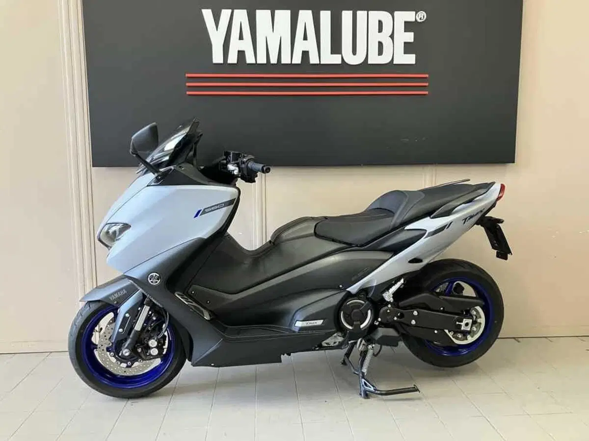 Yamaha T-Max 560 (2020 - 21) (2)