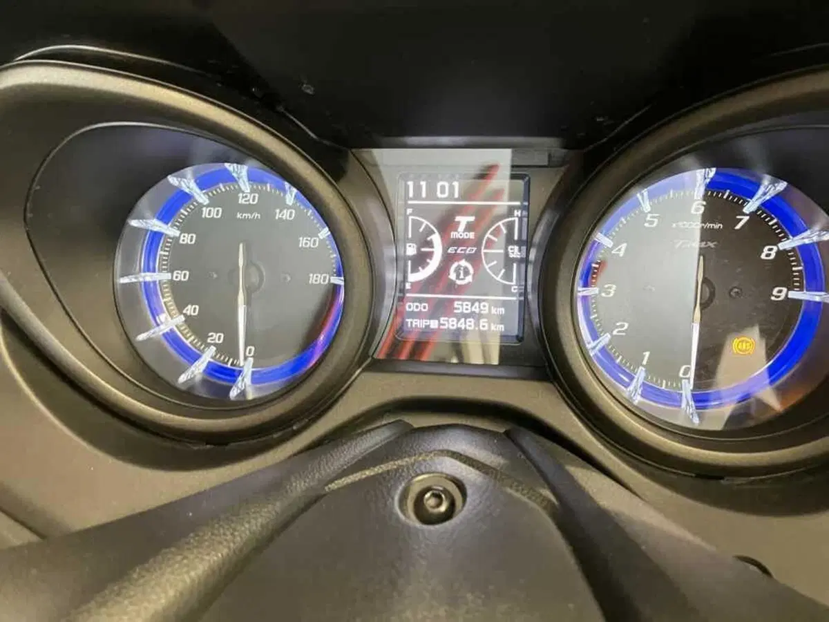 Yamaha T-Max 560 (2020 - 21) (3)