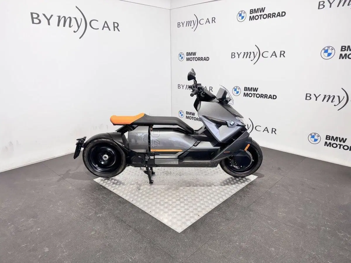 Bmw CE 04 (2021 - 25) (9)