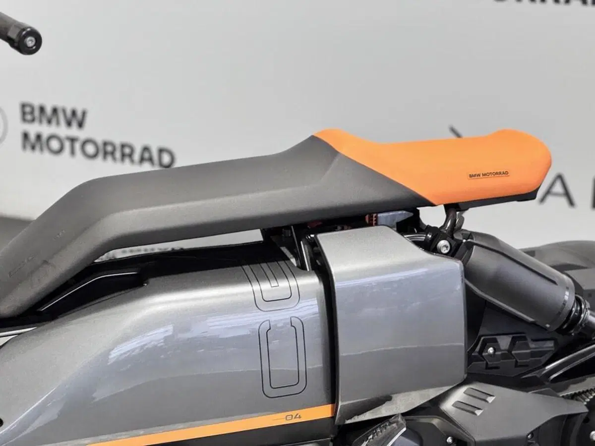 Bmw CE 04 (2021 - 25) (3)