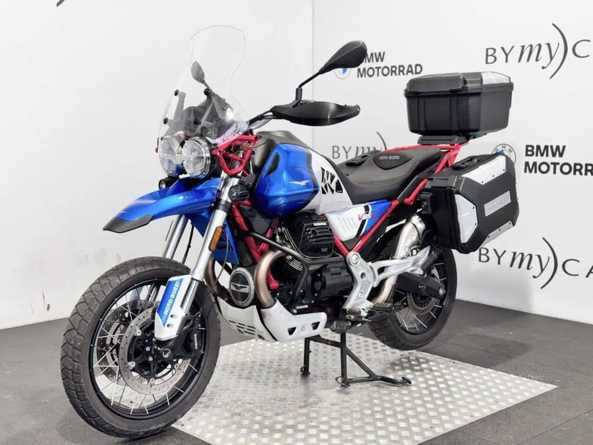 Moto Guzzi V85 TT Evocative Graphics (2021 - 23) (7)