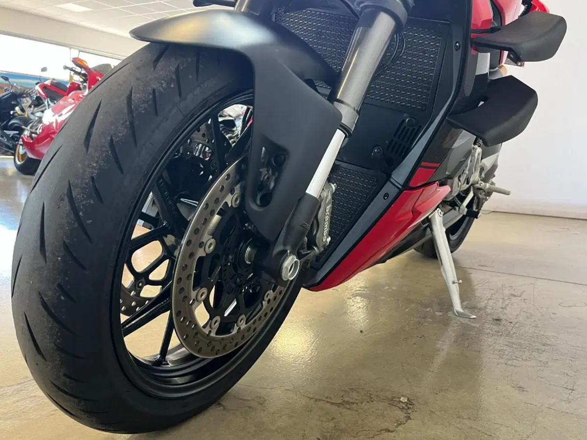 Ducati Streetfighter V2 (2022 - 24) (3)