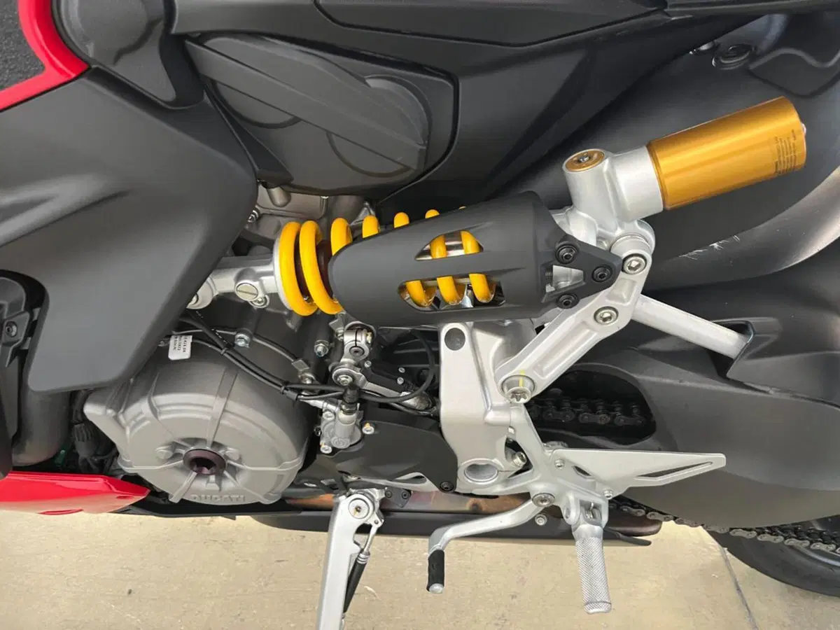 Ducati Streetfighter V2 (2022 - 24) (9)