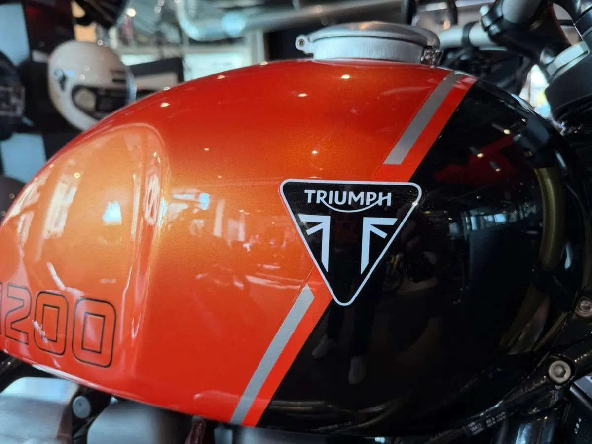 Triumph Scrambler 1200 XE (2026) (7)