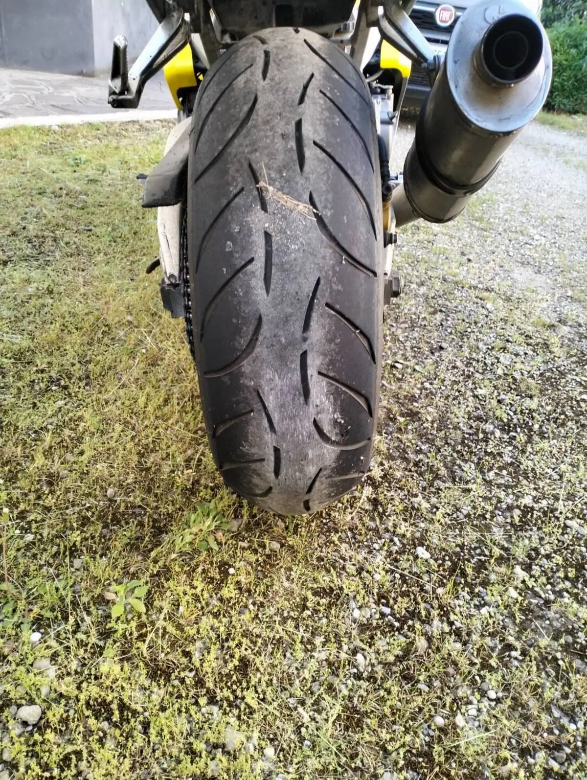 Honda CBR 900 RR Fireblade (2000 - 01) (4)