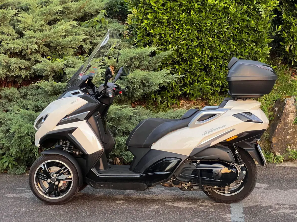 Peugeot Metropolis 400i Allure (2021) (10)