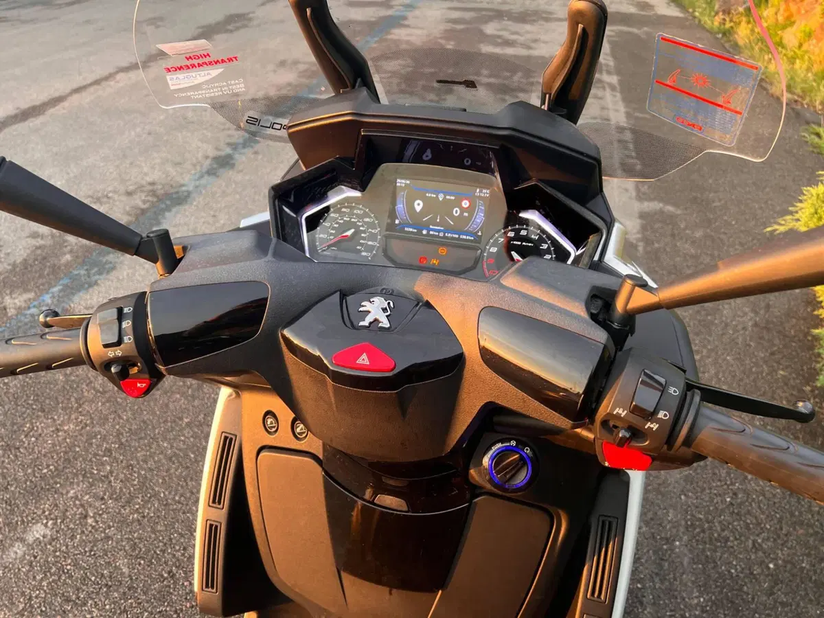 Peugeot Metropolis 400i Allure (2021) (13)