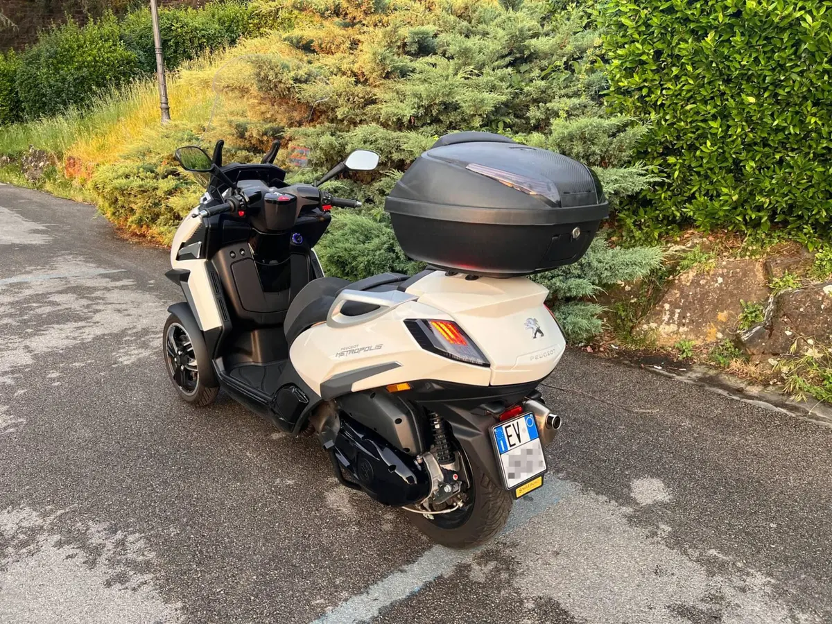 Peugeot Metropolis 400i Allure (2021) (14)