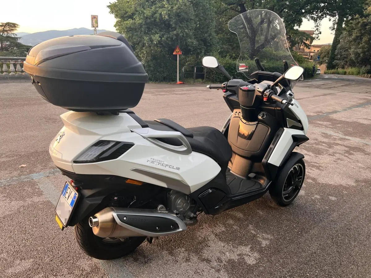 Peugeot Metropolis 400i Allure (2021) (16)