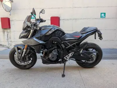 Suzuki GSX-8S (2023 - 24) usata