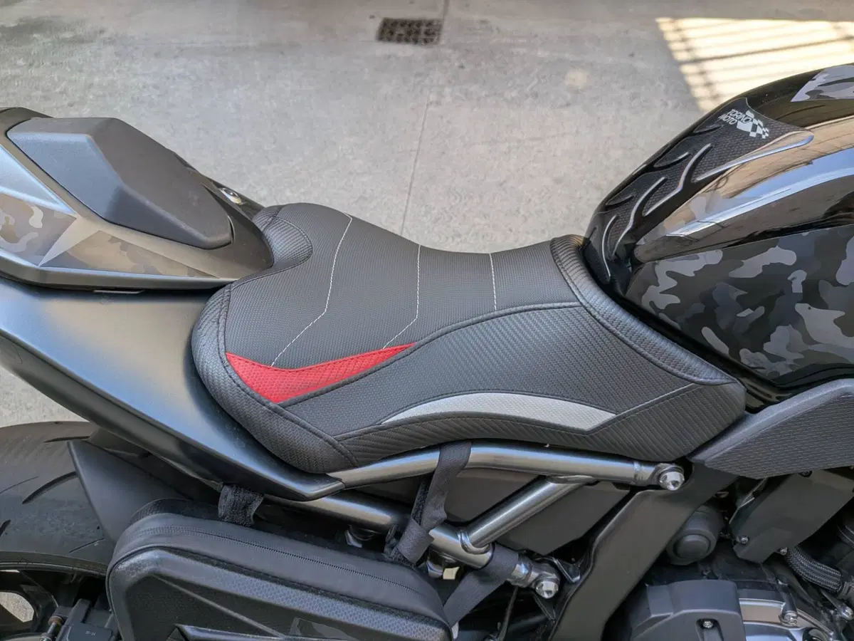 Suzuki GSX-8S (2023 - 24) (8)