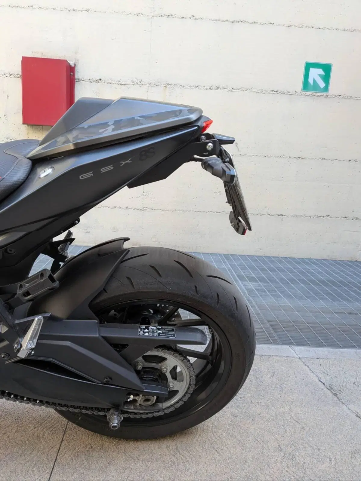 Suzuki GSX-8S (2023 - 24) (11)