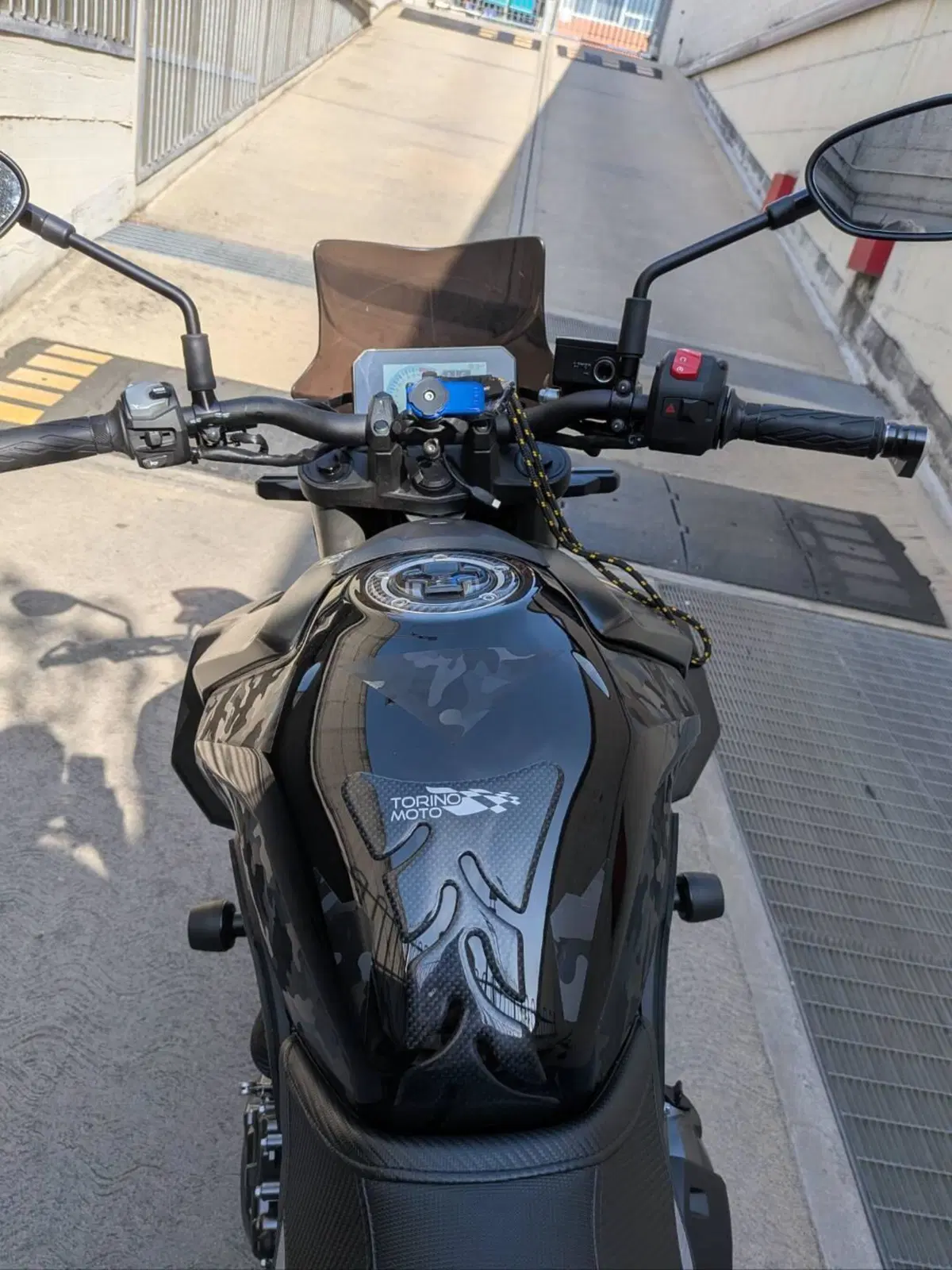 Suzuki GSX-8S (2023 - 24) (13)