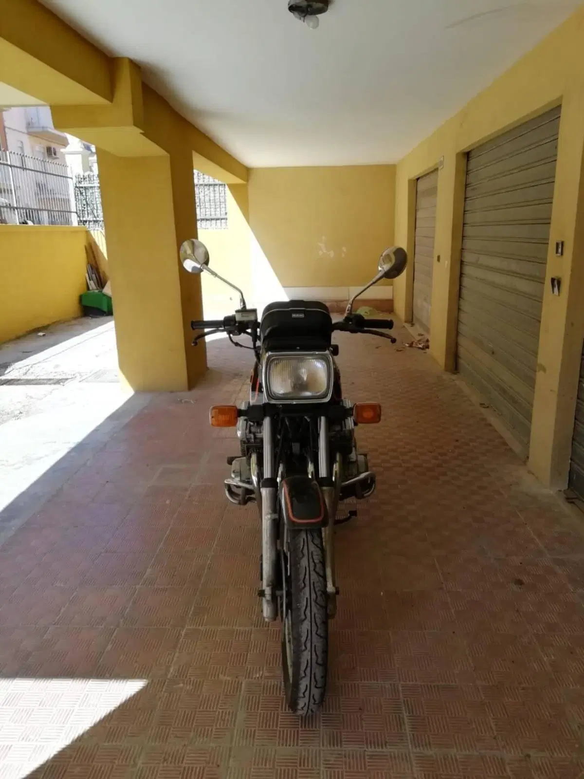 Suzuki GSX 750 (4)