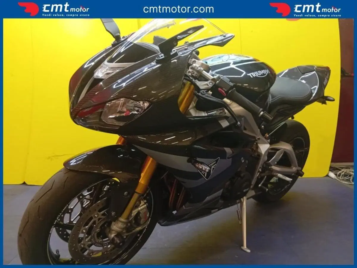 Triumph Daytona 765 Moto2 (2019 - 20) (2)