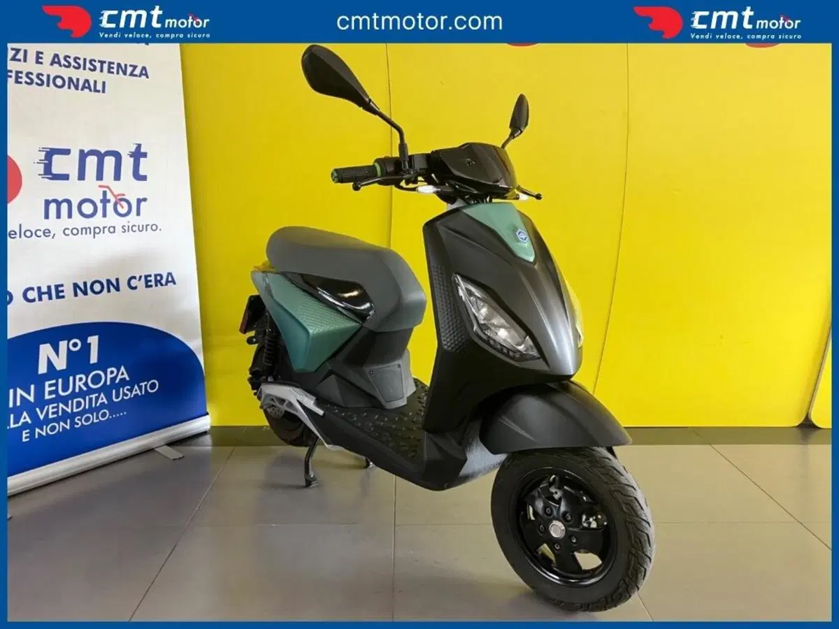 Piaggio 1 Active (2022 - 26) (2)
