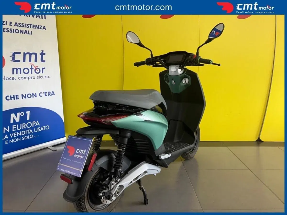 Piaggio 1 Active (2022 - 26) (4)