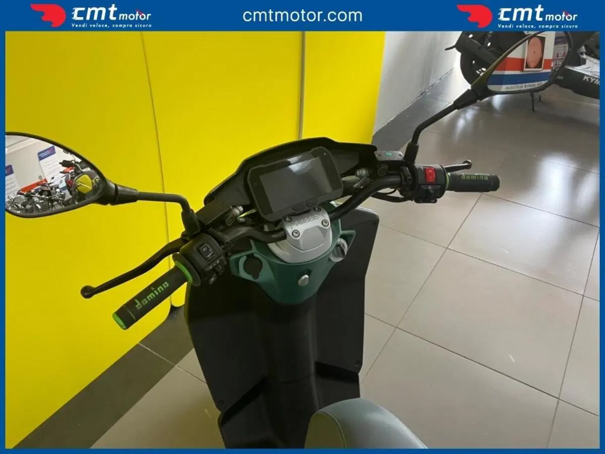 Piaggio 1 Active (2022 - 26) (6)