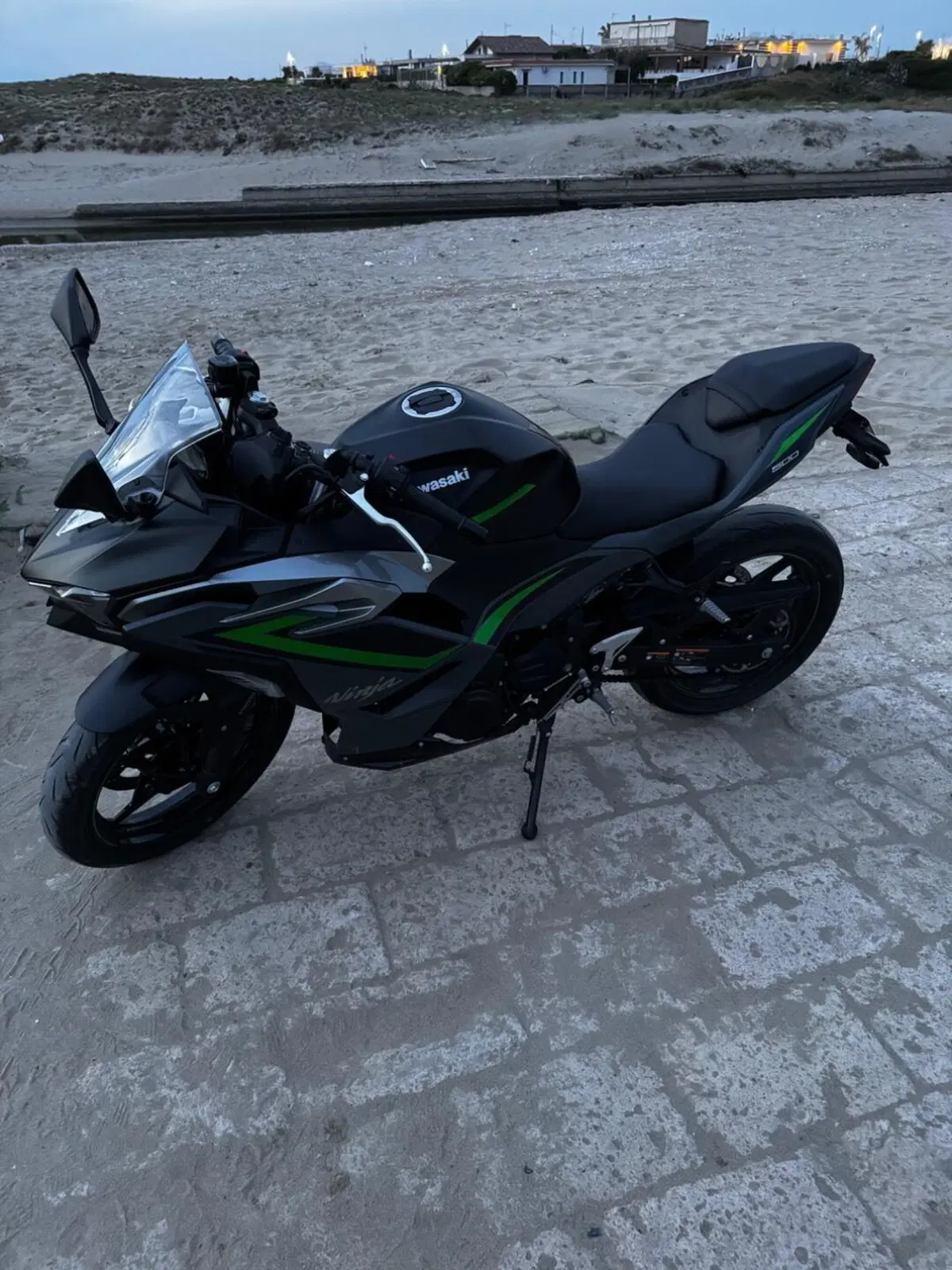 Kawasaki Ninja 500 SE (2024 - 26) (2)