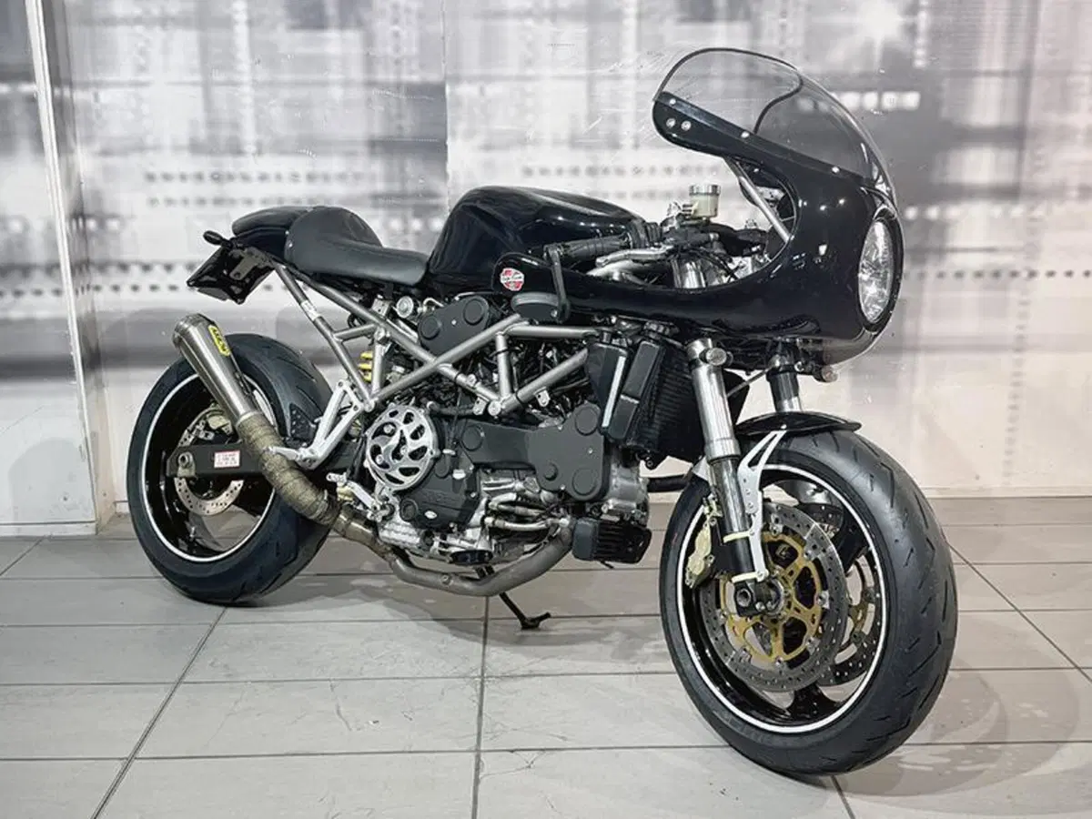 Ducati ST4 (1999 - 02)