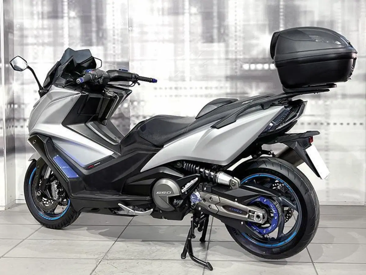 Kymco AK 550 (2017 - 19) (2)
