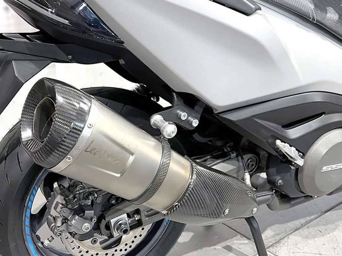 Kymco AK 550 (2017 - 19) (4)