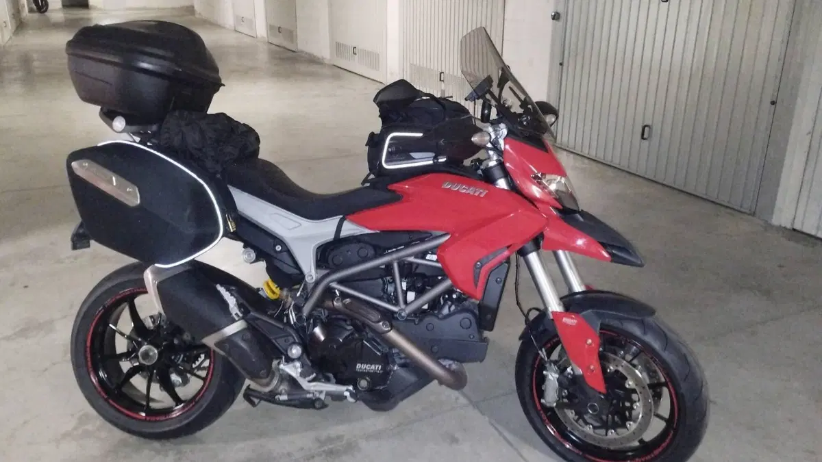 Ducati Hyperstrada 821 (2013 - 15) (3)