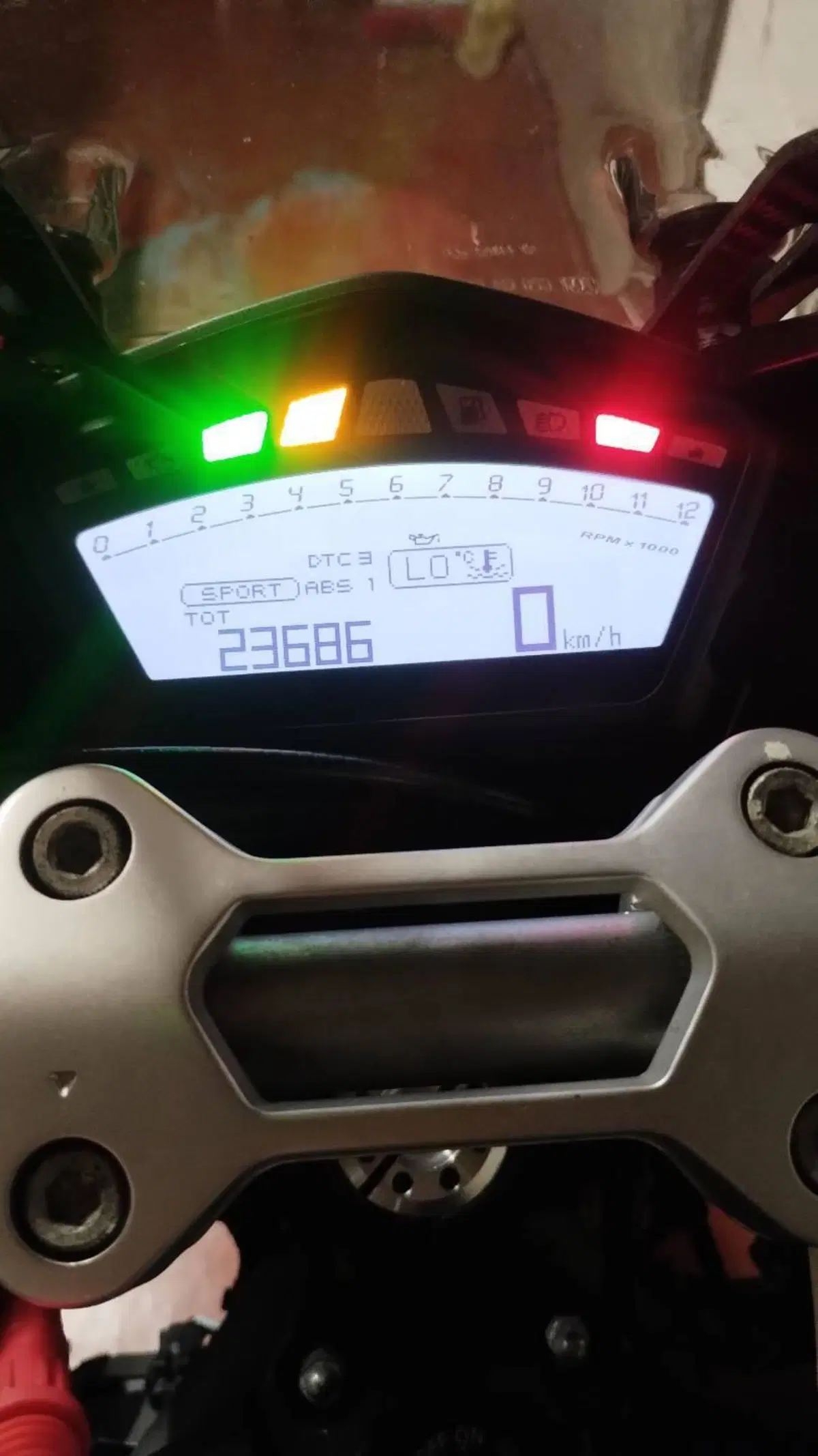 Ducati Hyperstrada 821 (2013 - 15) (5)