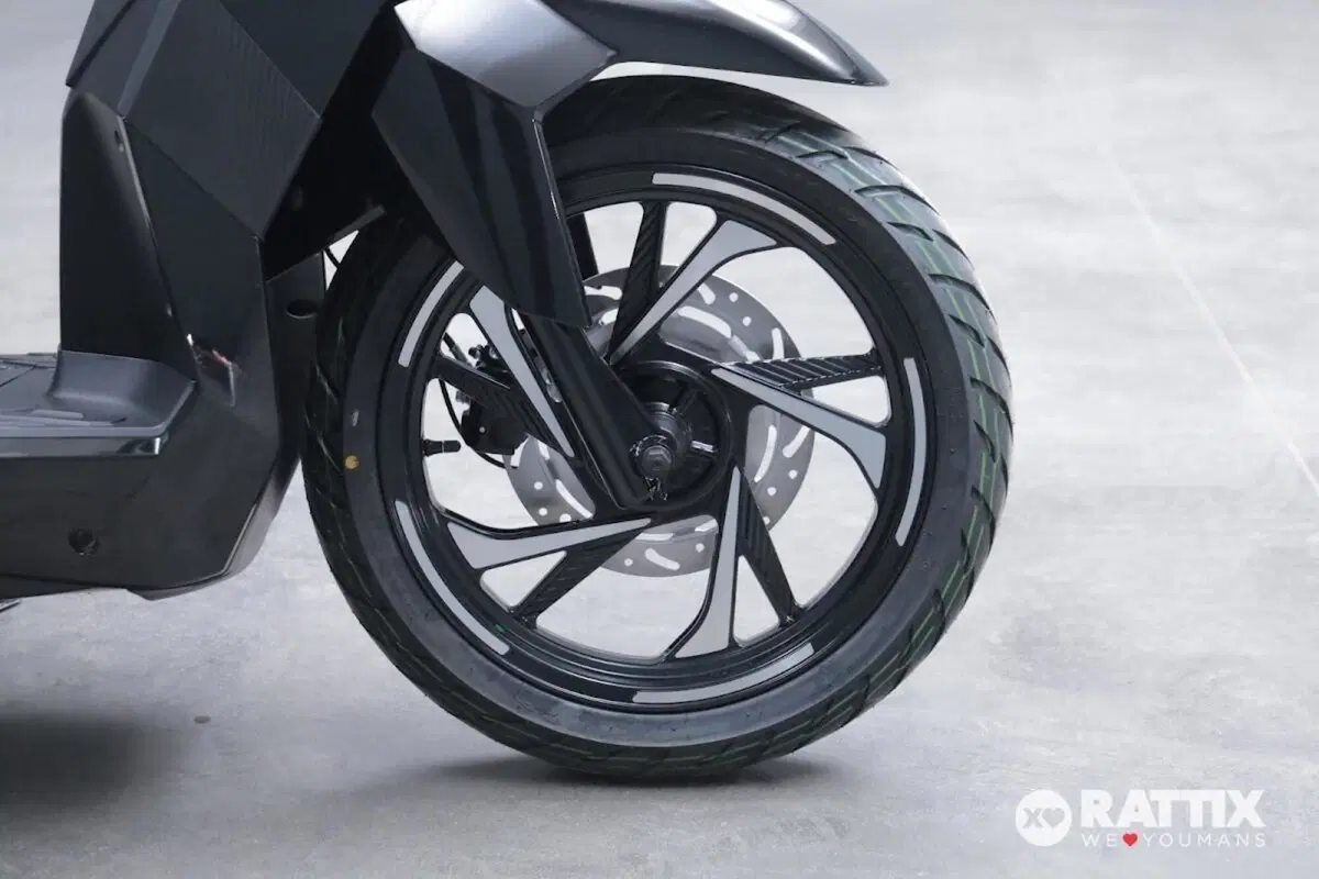 Peugeot Tweet 125 FL Active (2025 - 26) (11)