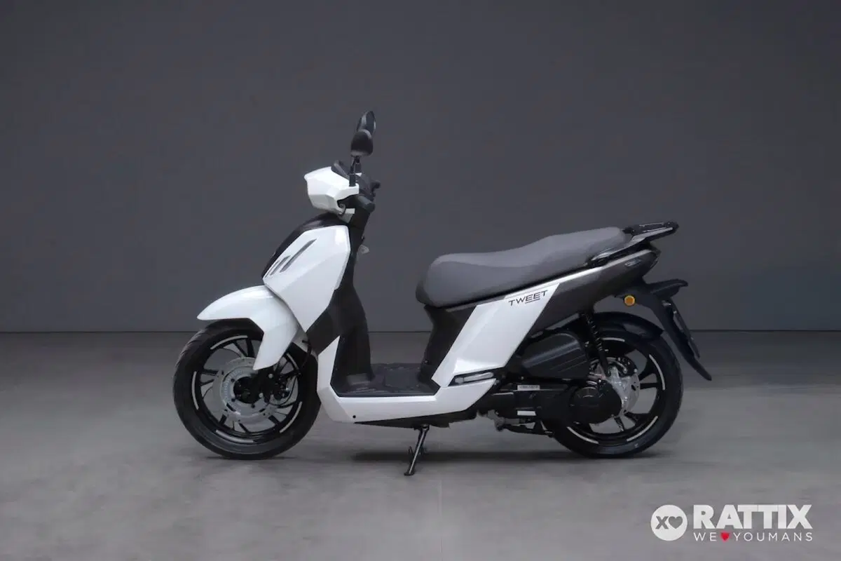 Peugeot Tweet 125 FL Active (2025 - 26) (3)
