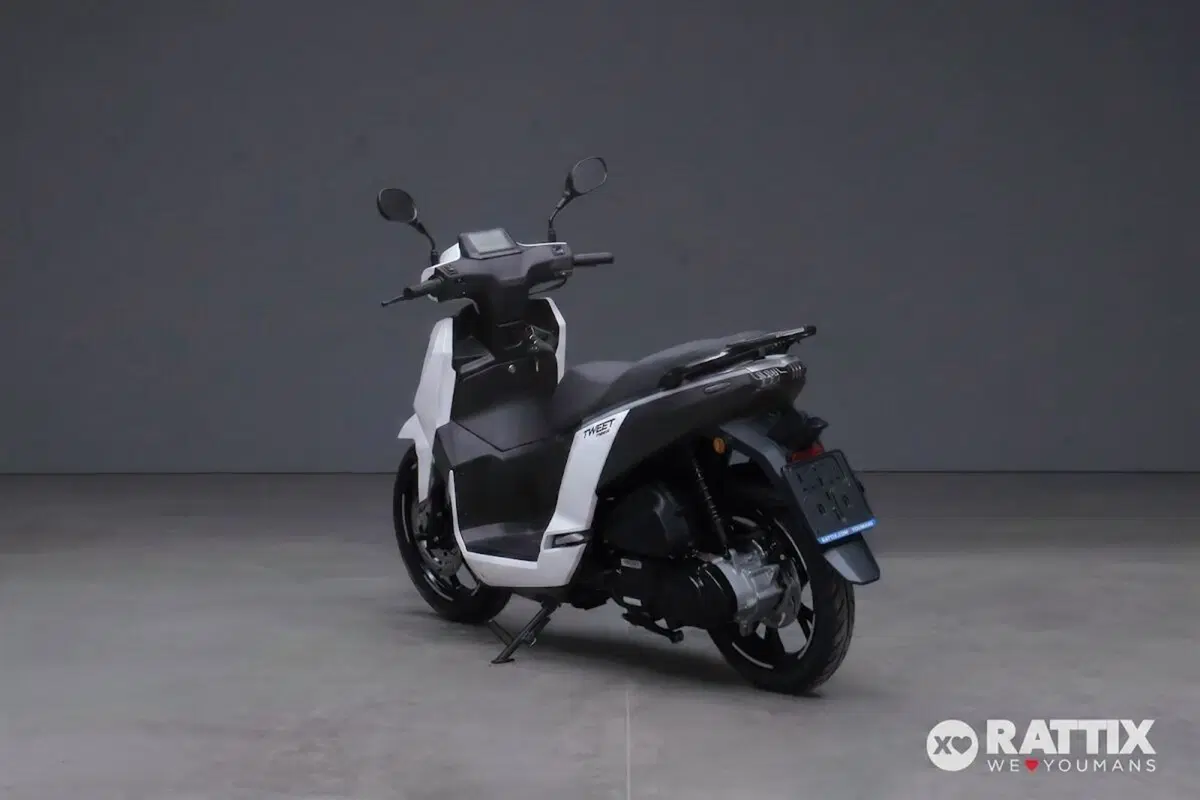 Peugeot Tweet 125 FL Active (2025 - 26) (5)