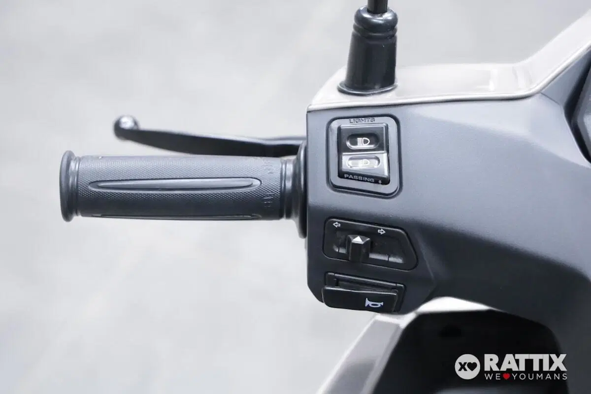 Peugeot Tweet 125 FL Active (2025 - 26) (12)