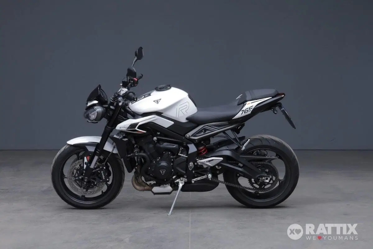 Triumph Street Triple 765 R (2023 - 26) (3)