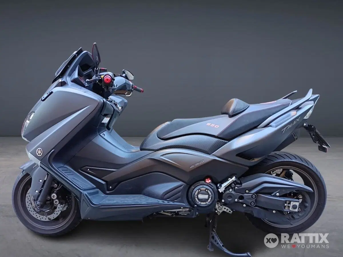 Yamaha T-Max 530 (2012 - 14) (4)