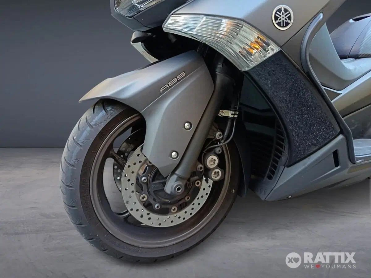 Yamaha T-Max 530 (2012 - 14) (11)